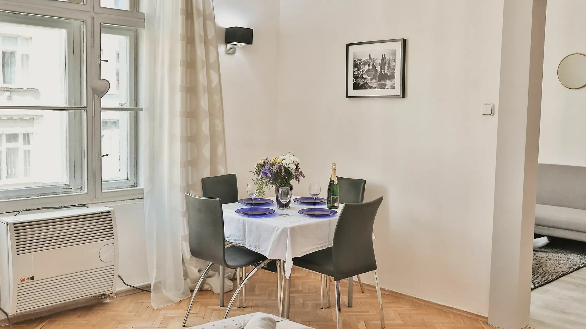 דירה פראג Comfortable Zizkov Apt For 6 Pax Easybnb